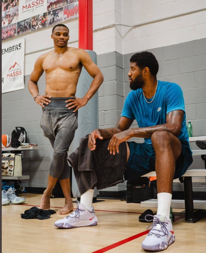 防后把球拉 防后把球拉