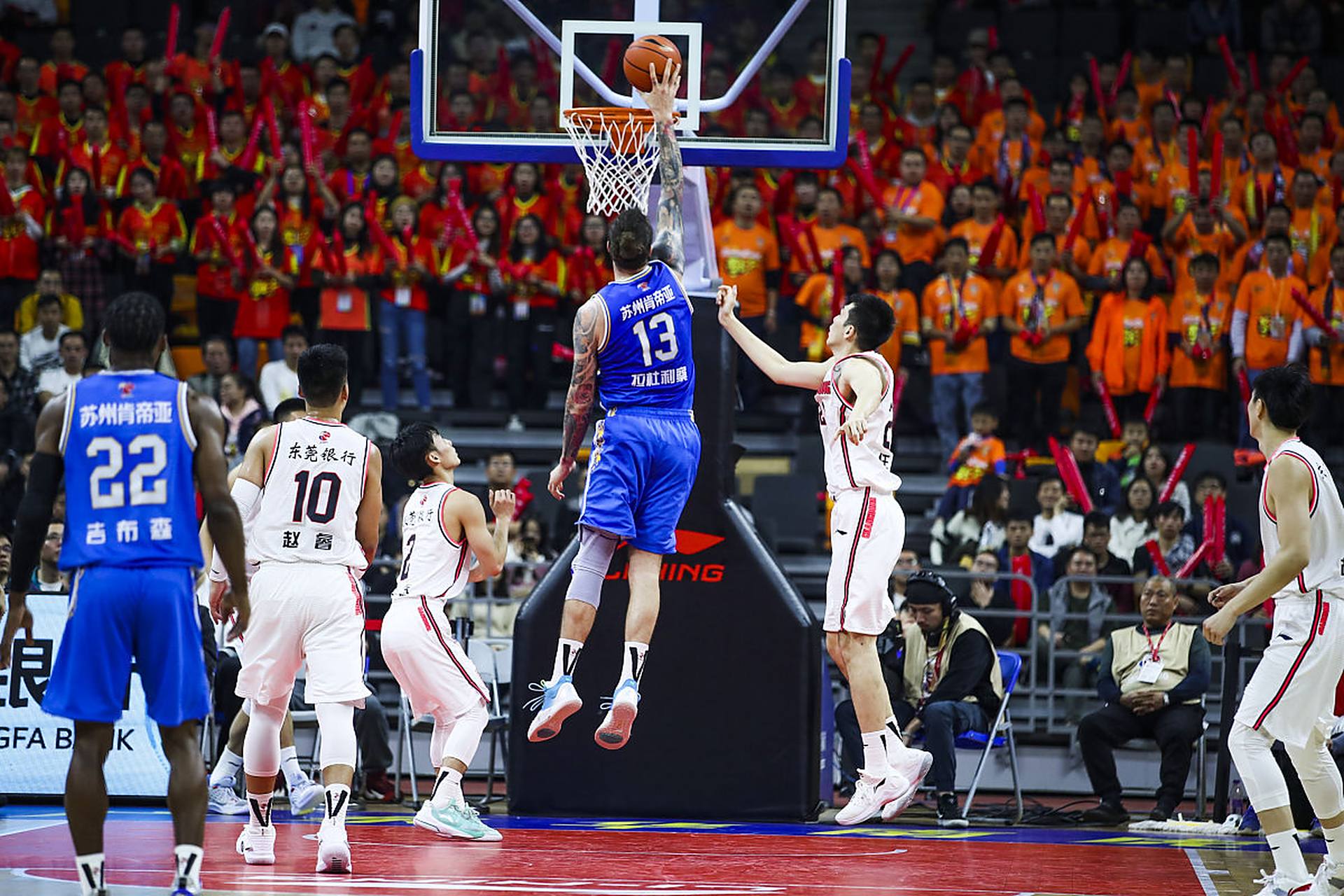 往往在前六 往往在前六